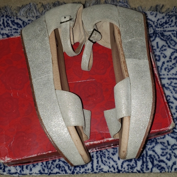 GEE WAWA - Picture 4 of 6